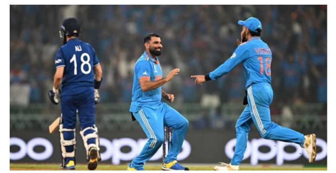 ইংল্যান্ডকে উড়িয়ে দিয়ে টানা ছয় ম্যাচ জিতে শীর্ষে ভারত