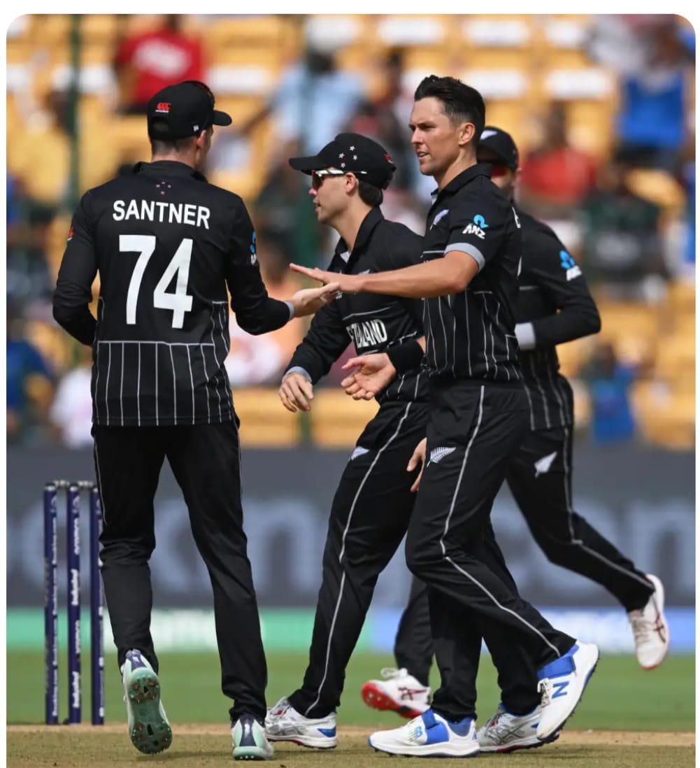 বিশ্বকাপে শ্রীলঙ্কাকে হারিয়ে সেমিফাইনালের পথে এগিয়ে গেল নিউজিল্যান্ড